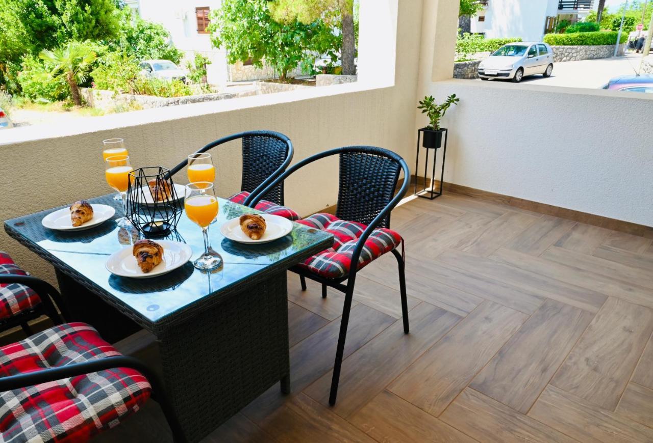 Adorable Holiday Apartment Malinska Zewnętrze zdjęcie